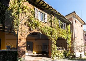 Villa In Vendita a Castelvetro di Modena
